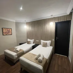 Hotel Cade